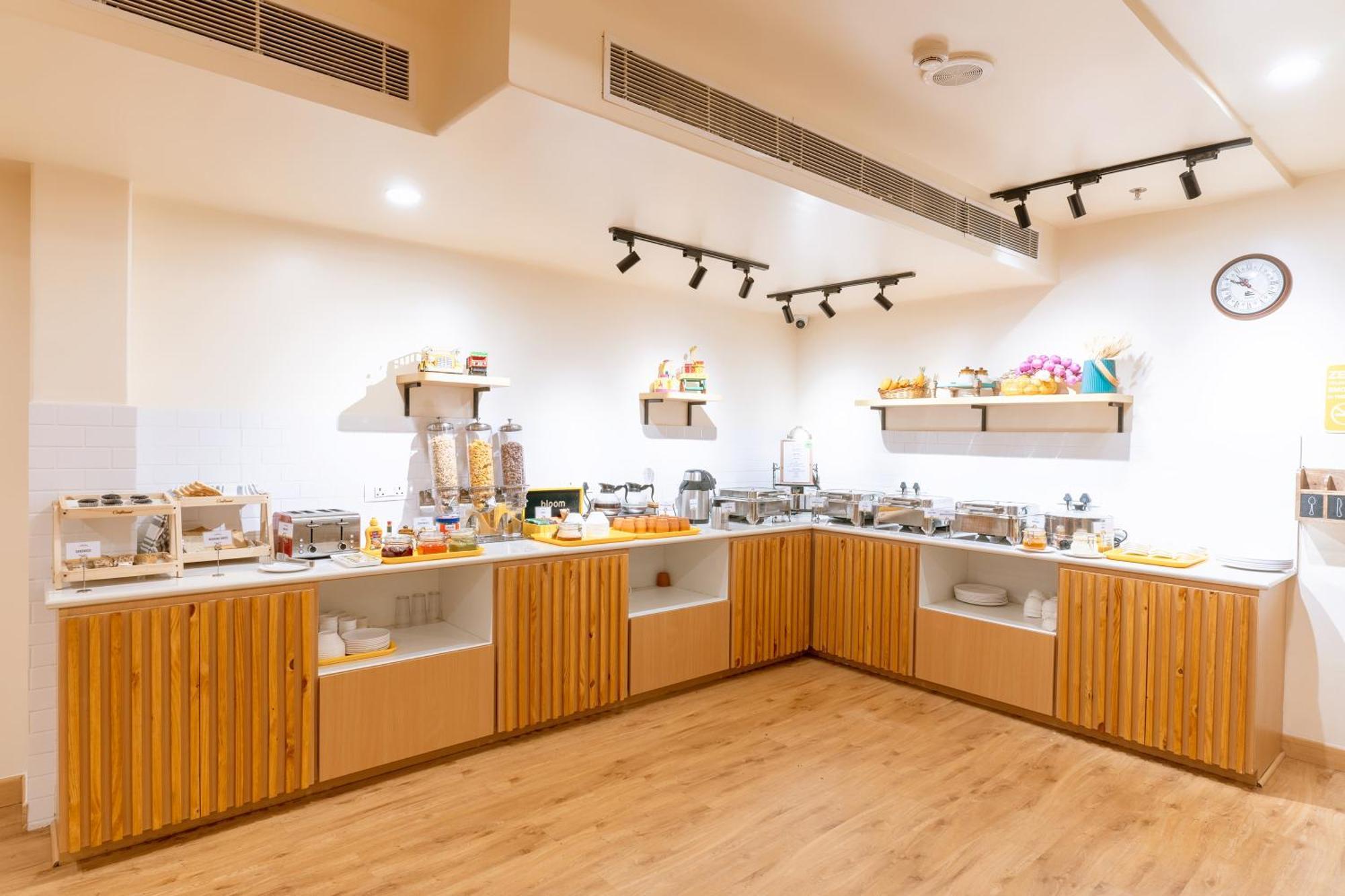Bloom Hotel - Cr Park Nuova Delhi Esterno foto